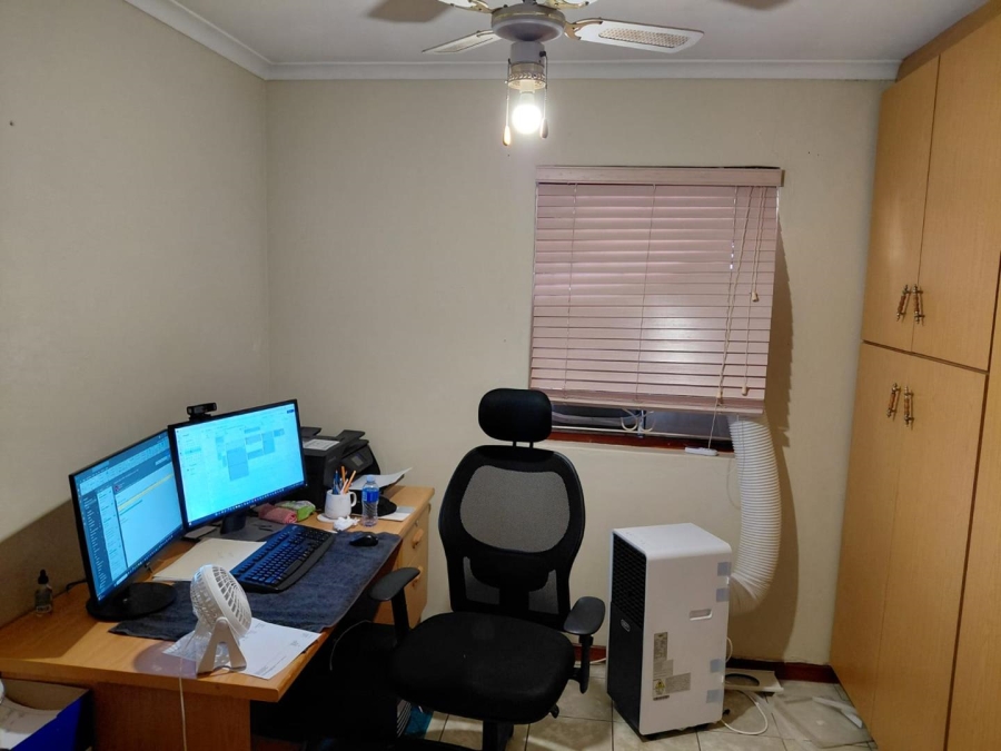 To Let 3 Bedroom Property for Rent in Northpine Western Cape